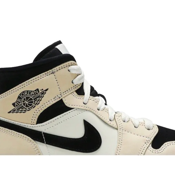 Air Jordan 1 Mid Barely Orange - Picture 2 of 10